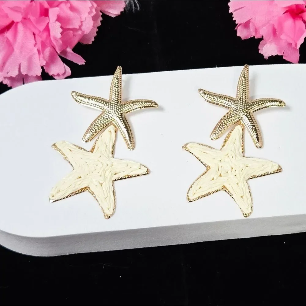 Raffia Starfish Earrings – Gold Woven Beach Statement Studs Coastal Dangles